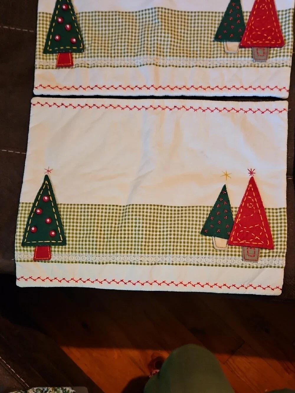 Holiday Tree Placemat Set - Felt Red & Green Christmas Design